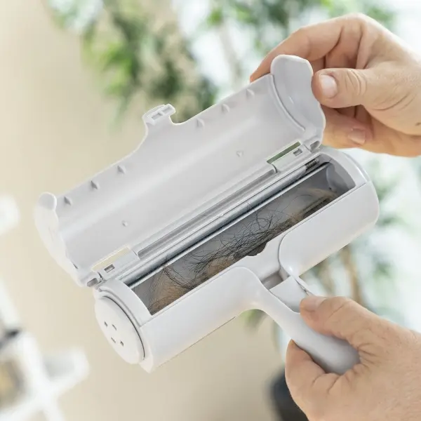 rouleau-anti-poil-d-animaux-rellair-innovagoods_458322 (2).webp